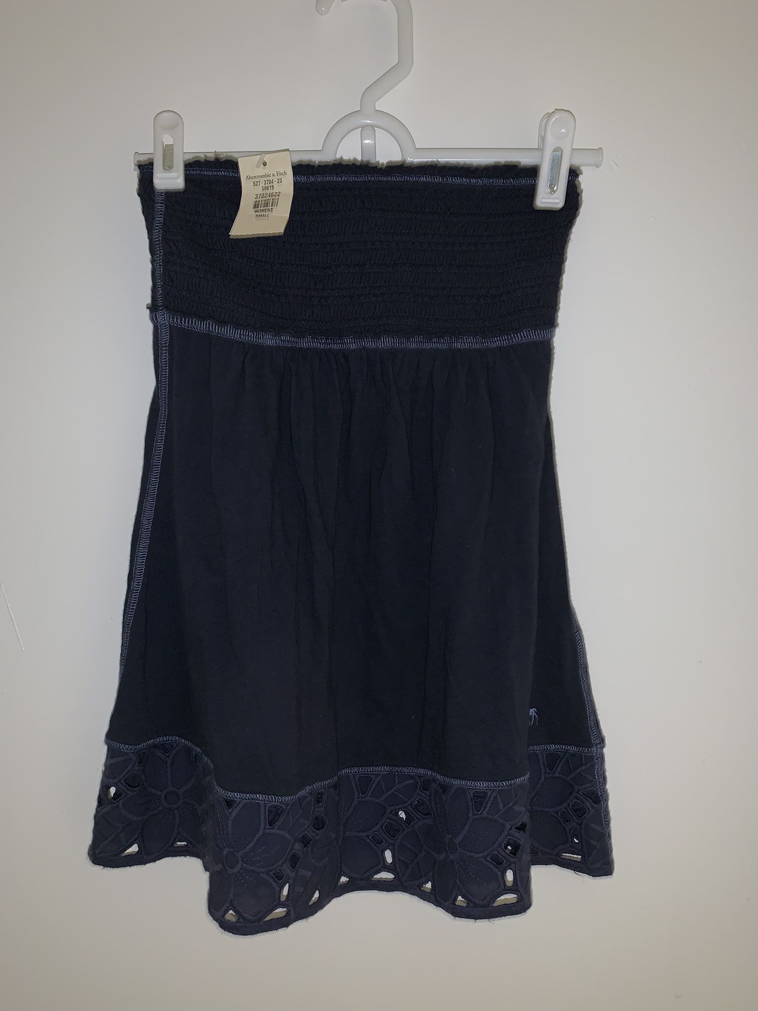 NWT ABERCROMBIE AND FITCH STRAPLESS NAVY TOP