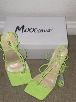 Women’s Shoes
