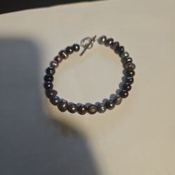 Handmade 7.5" Pearl Bracelet