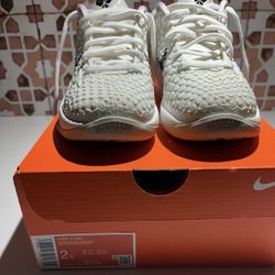 Kobe Nike Size 2 Kids
