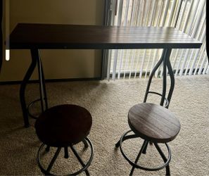 3 Piece Counter Height Table And 2 Stools