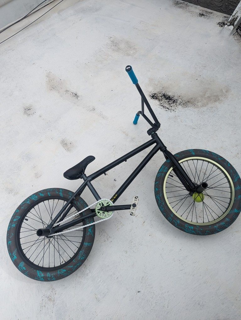 BMX Bike