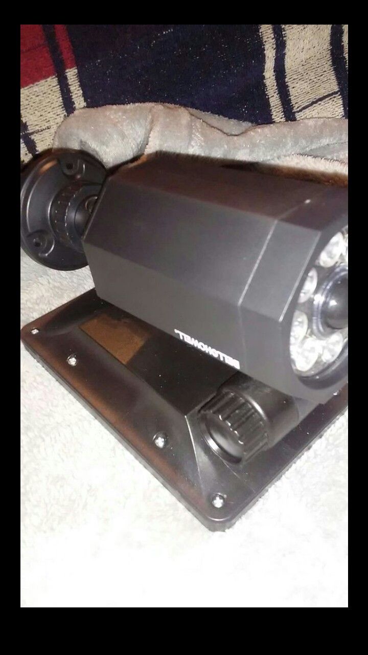 Bellhowell. Solar power motion activated spotlight brand new not in the box