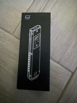 Powerful 3000 lumen LED flashlight with an aluminum alloy body. This black EDC light has five switch modes including turbo and low. It features a Type