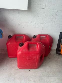 5 Gallon Gas Cans x3