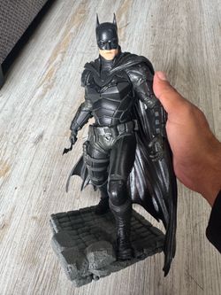 12” Multiverse Batman Deluxe Figure