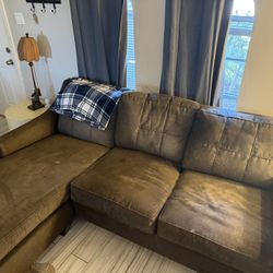 Couch With Pullout Bed