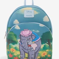 DISNEY Loungefly “Dumbo with his Mom” (Price Is Firm) More In Profile 🤩 New With TAGS 