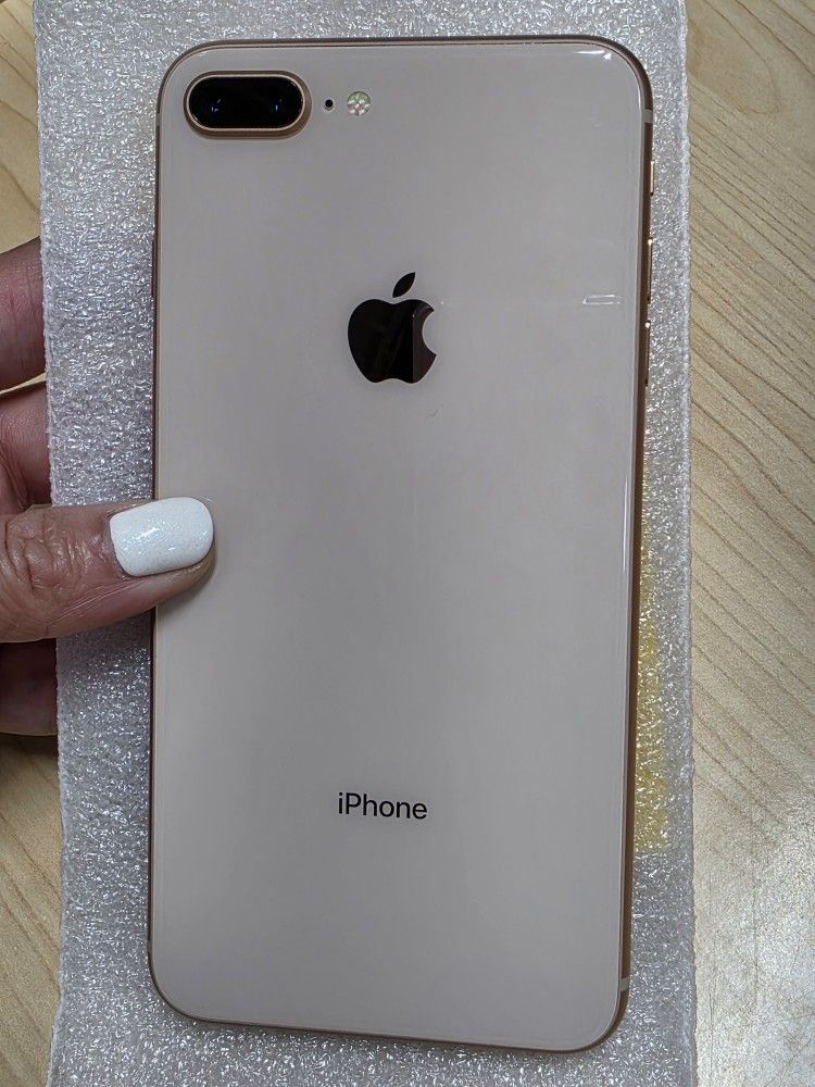 Iphone 8 Plus 64GB Unlocked. Firm Price.  Desbloqueado. El Precio Es Firme.