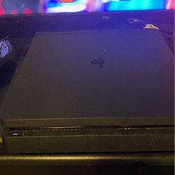 1 Tb Ps4 Slim With Games And 2 Controllers 