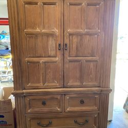 Armoire highboy Dresser