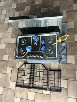 Kitchen Aid Stove And Extractor