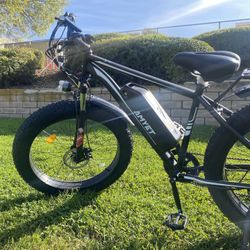 Adult Electric Bike | Ready for Pickup | $400 Firm