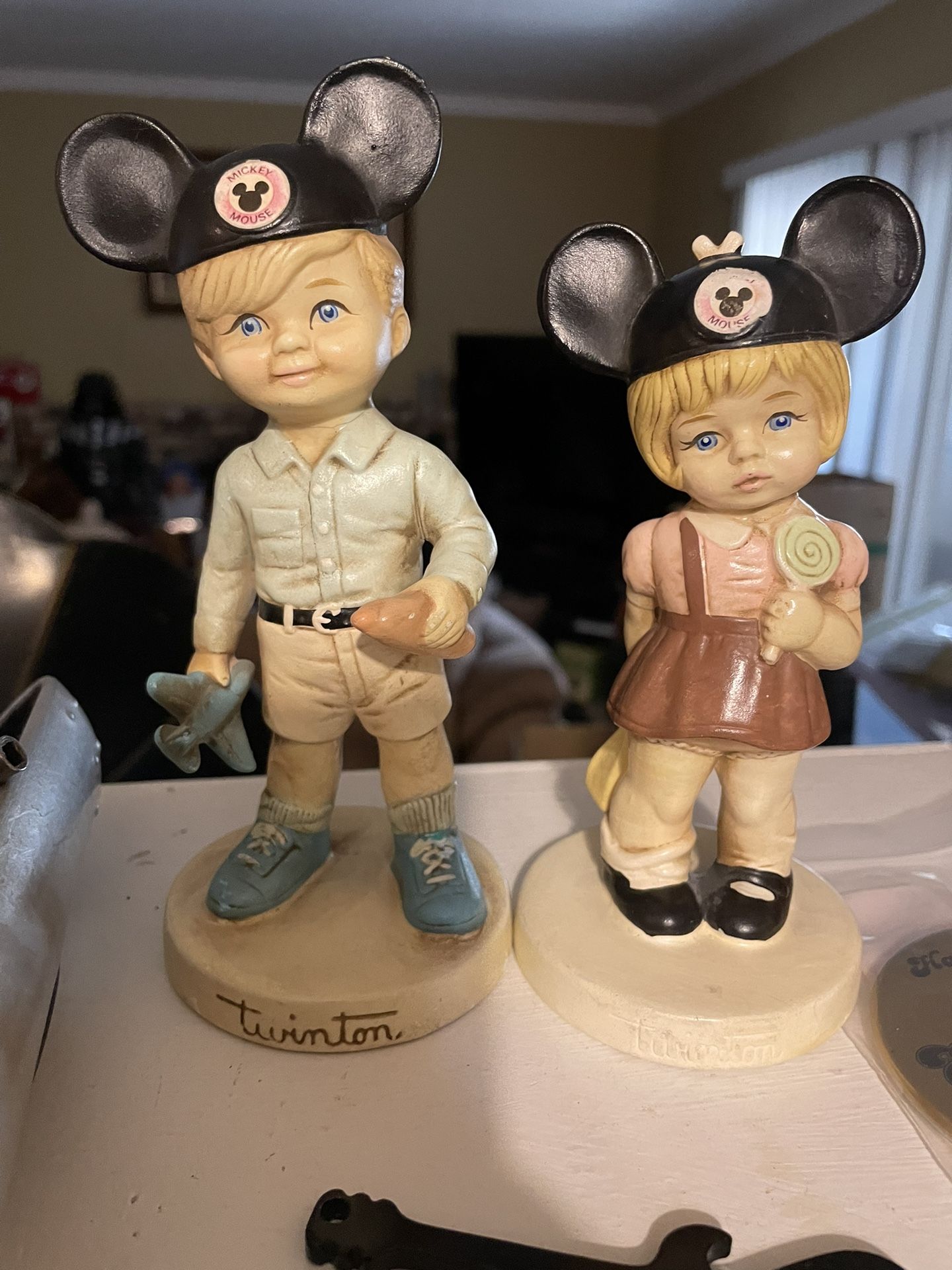 RARE TWINTON FIGURINES FROM DISNEY 1972 BOY & GIRL