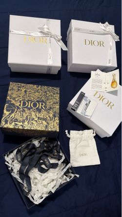 Cajas vacías de Dior