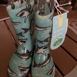 Childs Rain- Boots Size 5 Sells For $24.99 Selling For $15.00 Lights Up