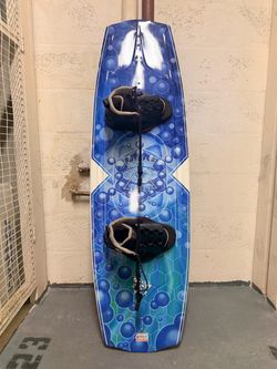 Liquid Force Trip 135 Wakeboard + Bindings