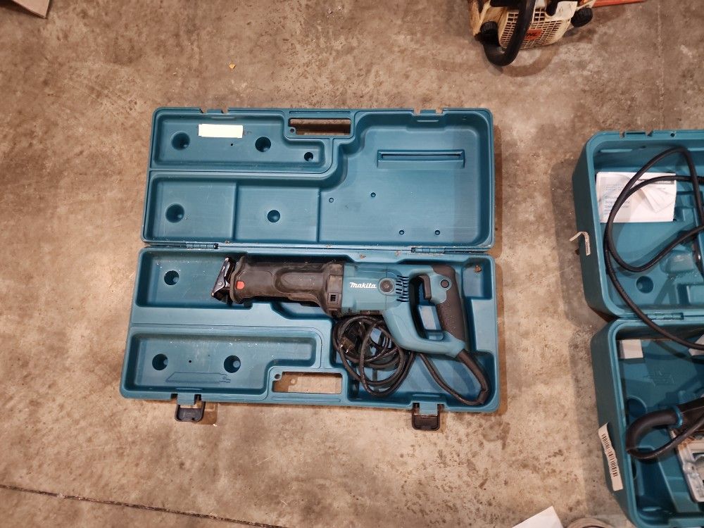 Makita Sawzall Reciprocating Saw
