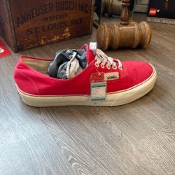 Giant Vans Authentic Shoe Red 