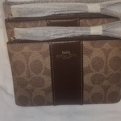 NWT Coach Large Signature Canvas Corner Zip Wristlet Wallet in Canvas