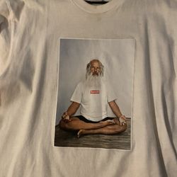 Supreme T shirt 