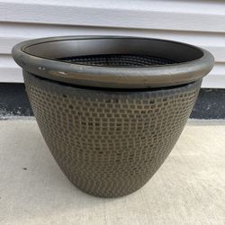 Plastic Flower Pot