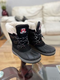GIRLS PAJAR CANADA BOOTS 2Y