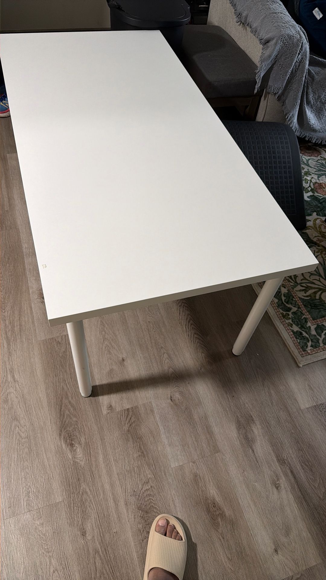 Office Desk - Manual height adjustable