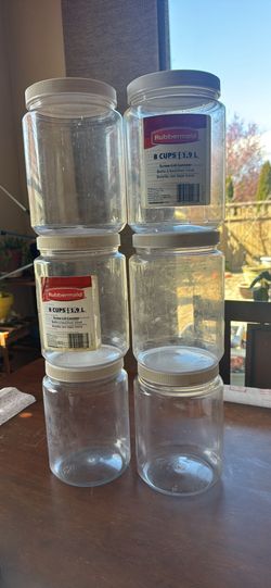 Rubbermaid 8 cup screw lid storage containers