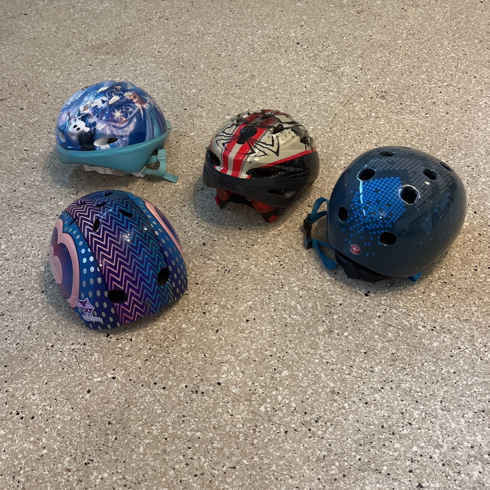 4 Helmets (for Age 3-10 Year Old Kids)