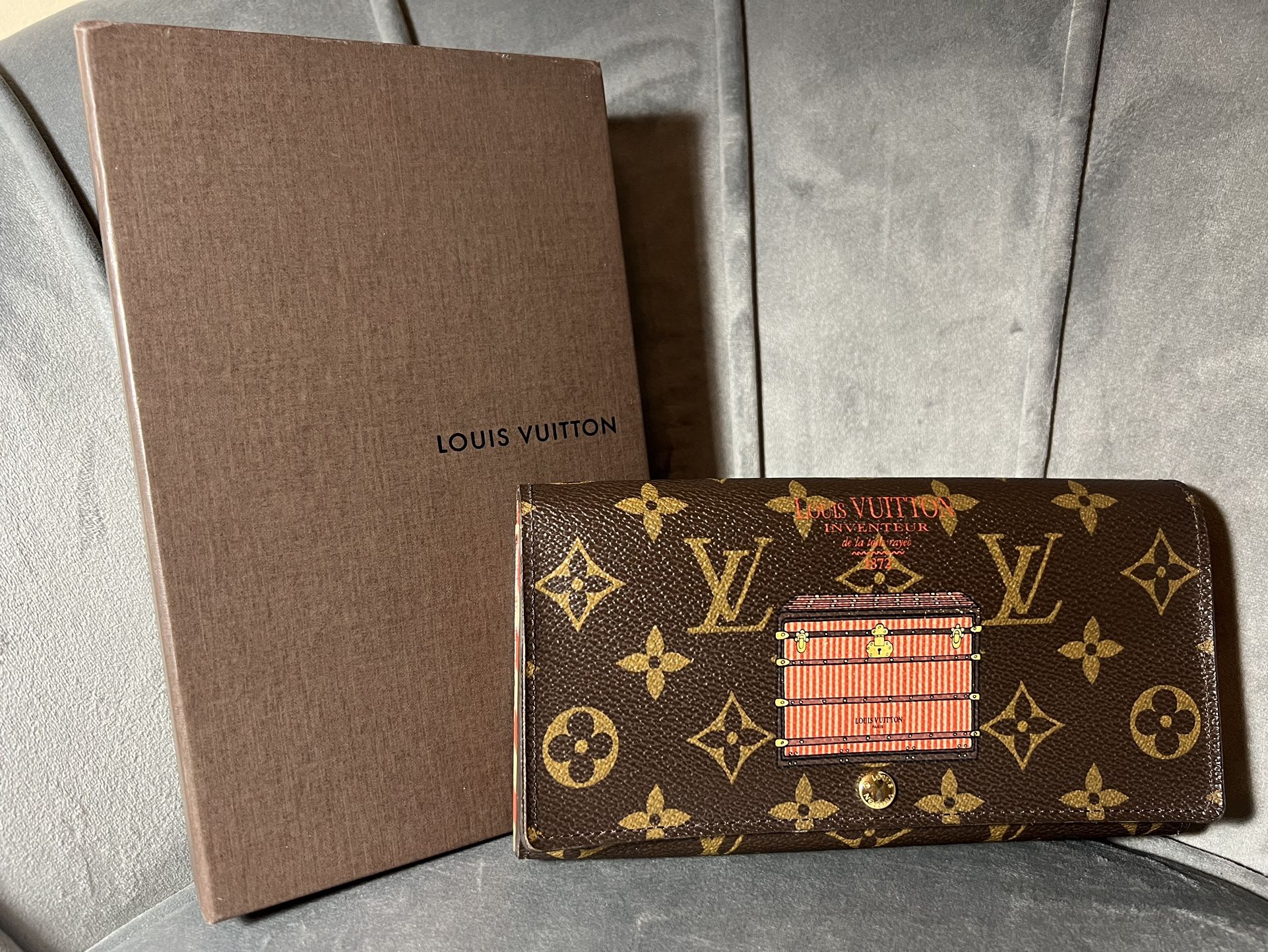 Louis Vuitton limited edition monogram Inventeur Trunks & Lock Sarah Wallet