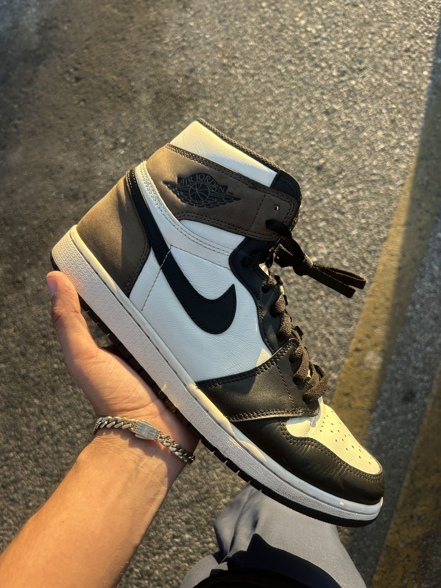 jordan 1 mocha