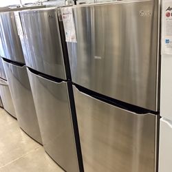 Top Freezer Refrigerator