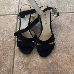 Unisa Unrexxa black fabric 3-inch heel sandals