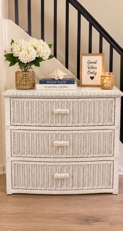 Beautiful White Woven Wicker 3 Drawer Sturdy Dresser