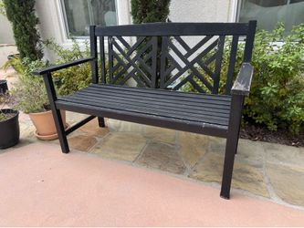 Free wooden bench