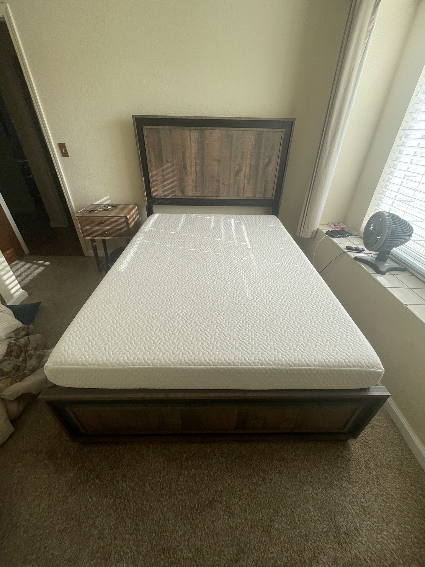 Full Size Bed