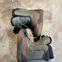 Vans snowboard boots