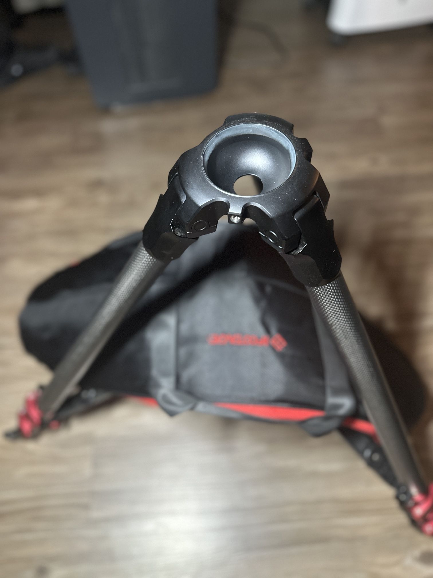 iFootage Carbon Fiber High Quality Tripod