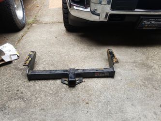 Curt GM Trailer Hitch