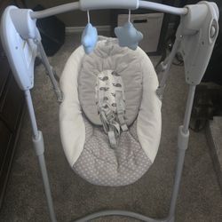 Compact GRACO Baby Swing