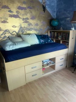 Twin Storage Bed with 4 Drawers & Shelves – Like New