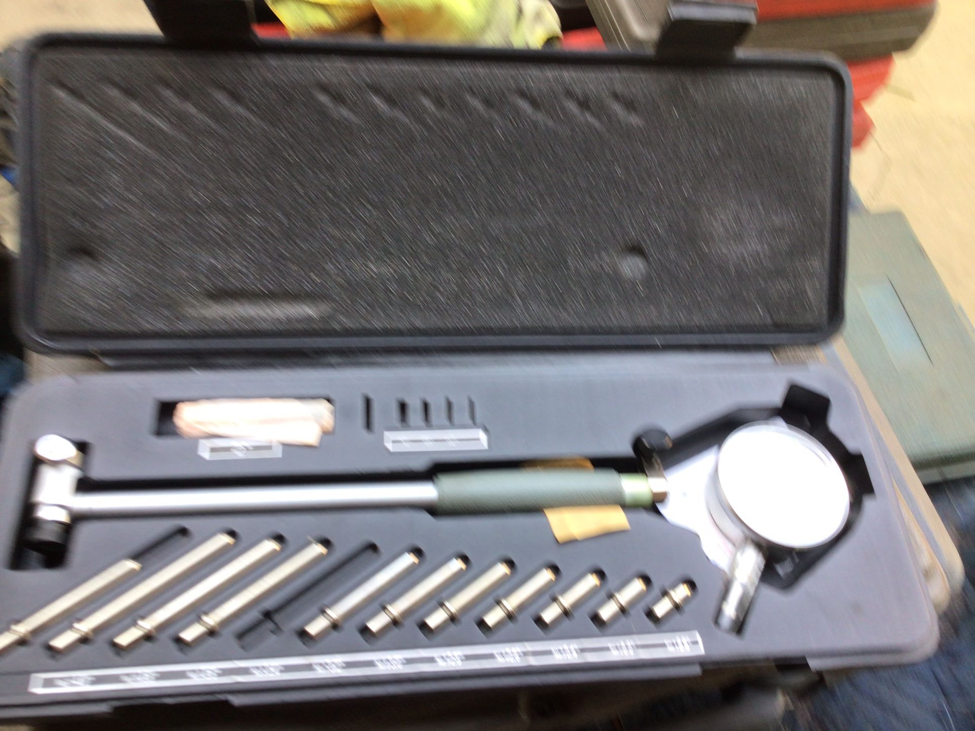 Central Tools Storm Cylinder Bore Gage Tool Herramientas 