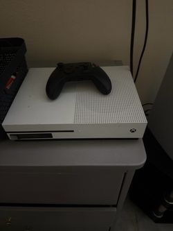 Microsoft Xbox One S Console with Controller