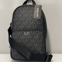 NEW MICHAEL KORS CROSSBODY BAG $90 OBO