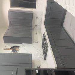 Kitchen Cabinets 