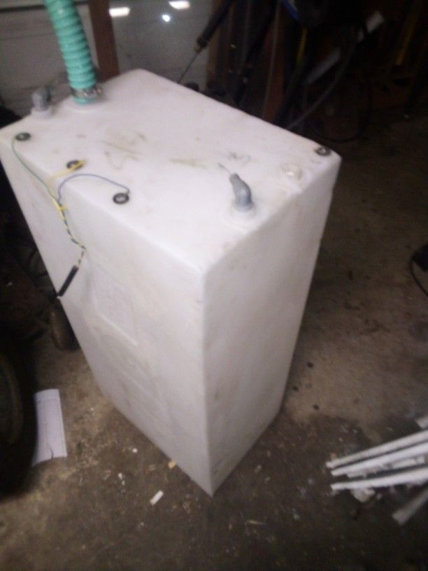RV Water Tank 22.5 Gallon
