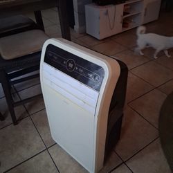 INSIGNIA Portable AIR CONDITIONER 