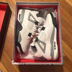 New Jordan’s Size 9.5 Both 