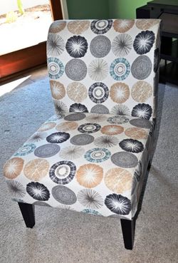 Upholstered side chair